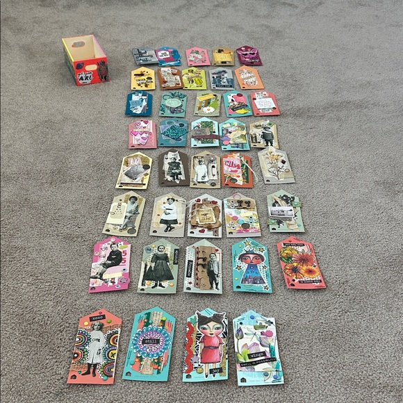 Colorful Art Storage Box with 39 art cards - Picture 7 of 11